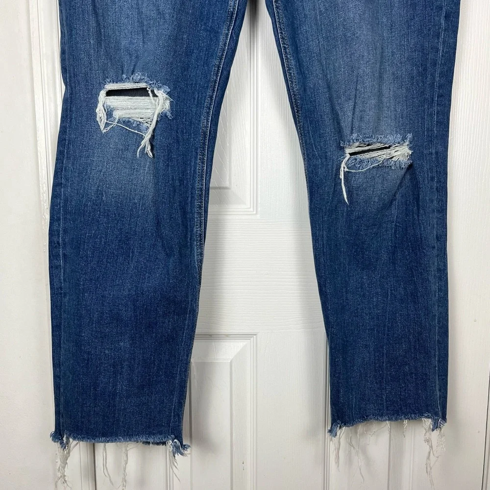 Old Navy Extra High Rise Sky-Hi Straight Secret Smooth Pockets Jeans